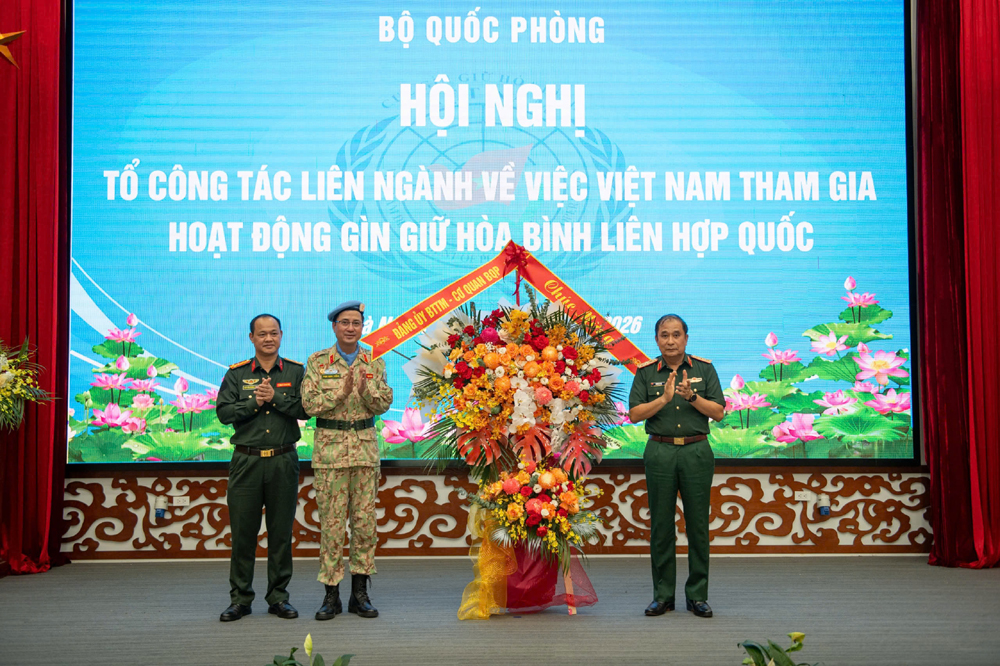 /UploadStore/admin/260527 hoi nghi bqp/b3.jpg